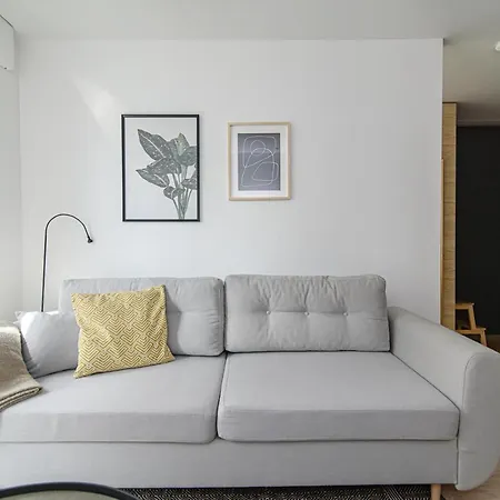 Modern Next To Ozas Park By Urban Rent 公寓 *