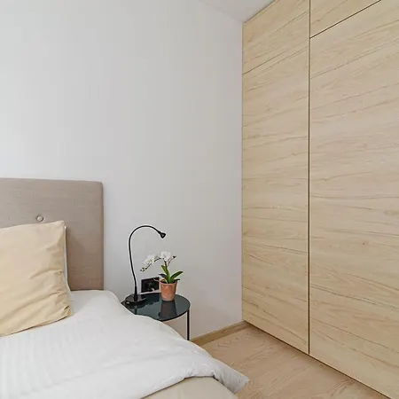 Modern Next To Ozas Park By Urban Rent Apartman Vilnius