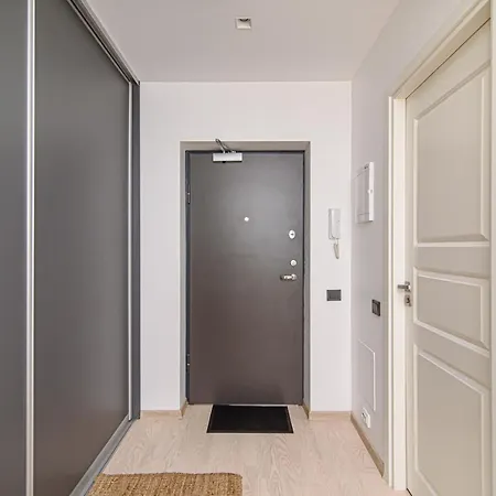 Апартаменти Modern Next To Ozas Park By Urban Rent Вільнюс