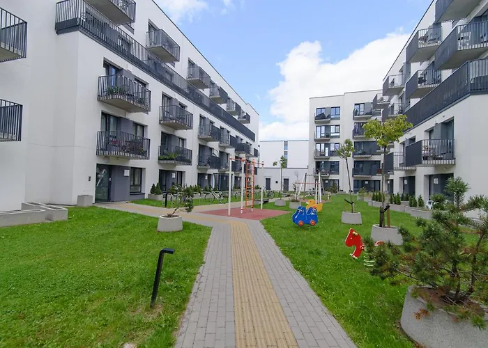 Modern Next To Ozas Park By Urban Rent